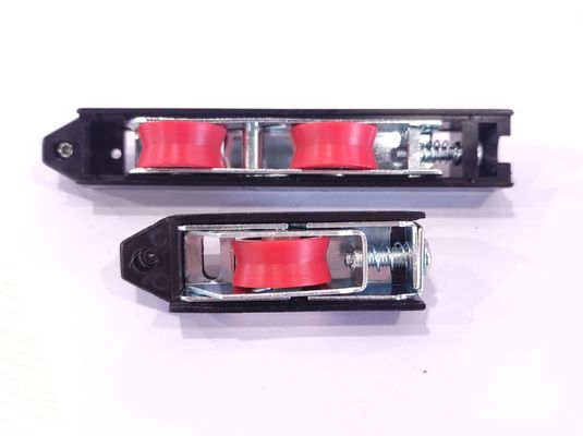 Đen slide cửa sân hiên cuộn V Groove nhôm slide cửa sổ cuộn