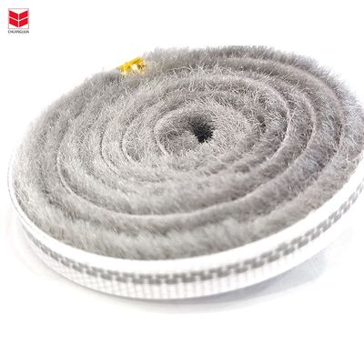 Không thấm nước Pp Thời tiết Bar Door Wool Pile Thời tiết Strip Phong cách thiết kế hiện đại