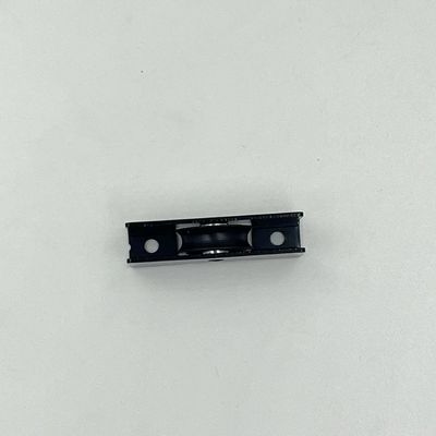 Thang máy cửa sổ bằng sắt với đường dẫn cửa trượt và các phụ kiện cuộn