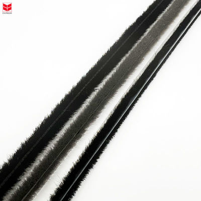 Thiết kế hiện đại Wool Pile Weather Strip With Fin cho việc tân trang khách sạn