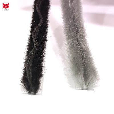 Thiết kế hiện đại Wool Pile Weather Strip With Fin cho việc tân trang khách sạn