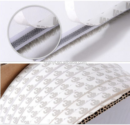 Đống chống gió Dải thời tiết cho cửa và cửa sổ Gap Self-adhesive Silicone 3-25mm Độ cao đống 3-50mm chiều rộng đối diện