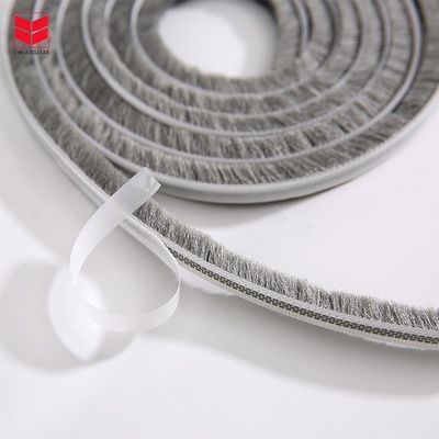 Đống chống gió Dải thời tiết cho cửa và cửa sổ Gap Self-adhesive Silicone 3-25mm Độ cao đống 3-50mm chiều rộng đối diện