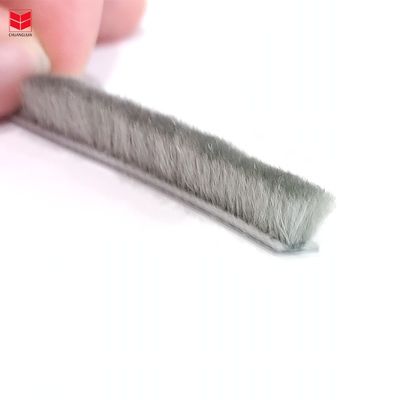 Thiết kế hiện đại 100%PP Nhiều màu mỏng chải thời tiết đống dấu dải cho bất kỳ kích thước phong cách hiện đại