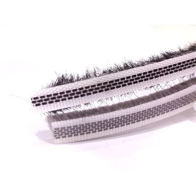 Căn hộ không dính sợi chải chải với chiều cao đống 3-25mm Và chiều rộng 3-50mm