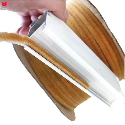 Professional cửa và cửa sổ niêm phong chải cao su băng thời tiết với tự dán