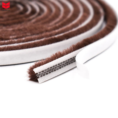 100% Pp vật liệu Wool Pile Weather Strip với phong cách thiết kế hiện đại và Chứng chỉ ISO9001 2008 từ màu xám đen